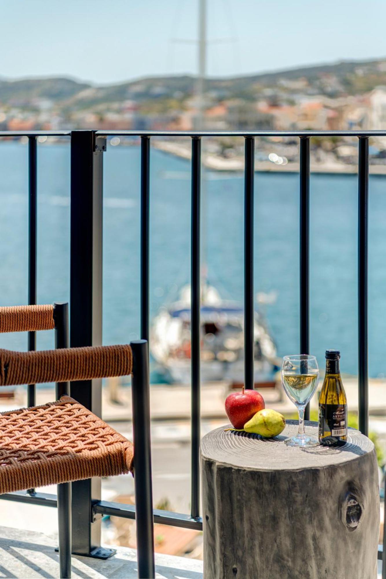Eclectic Syros Bed & Breakfast Ermoupoli Exterior photo